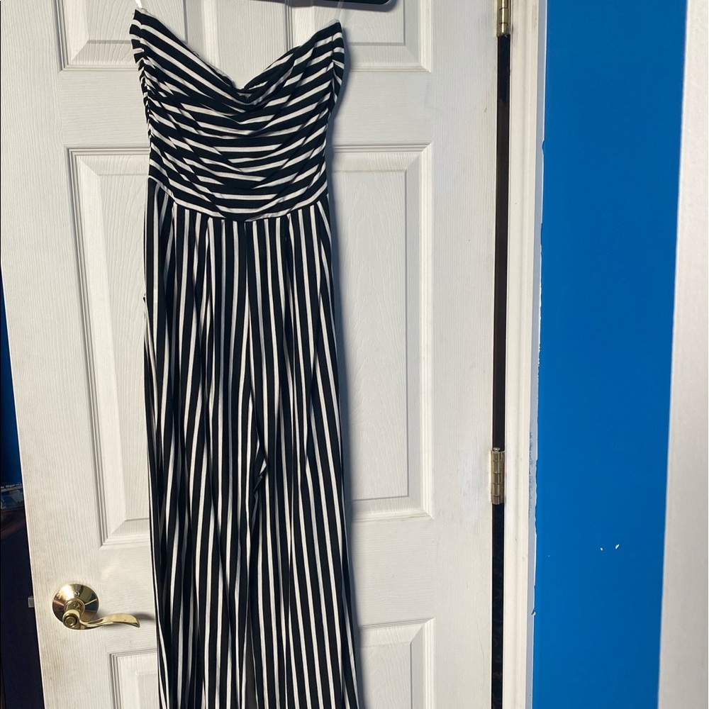 Sleeveless jumpsuit
